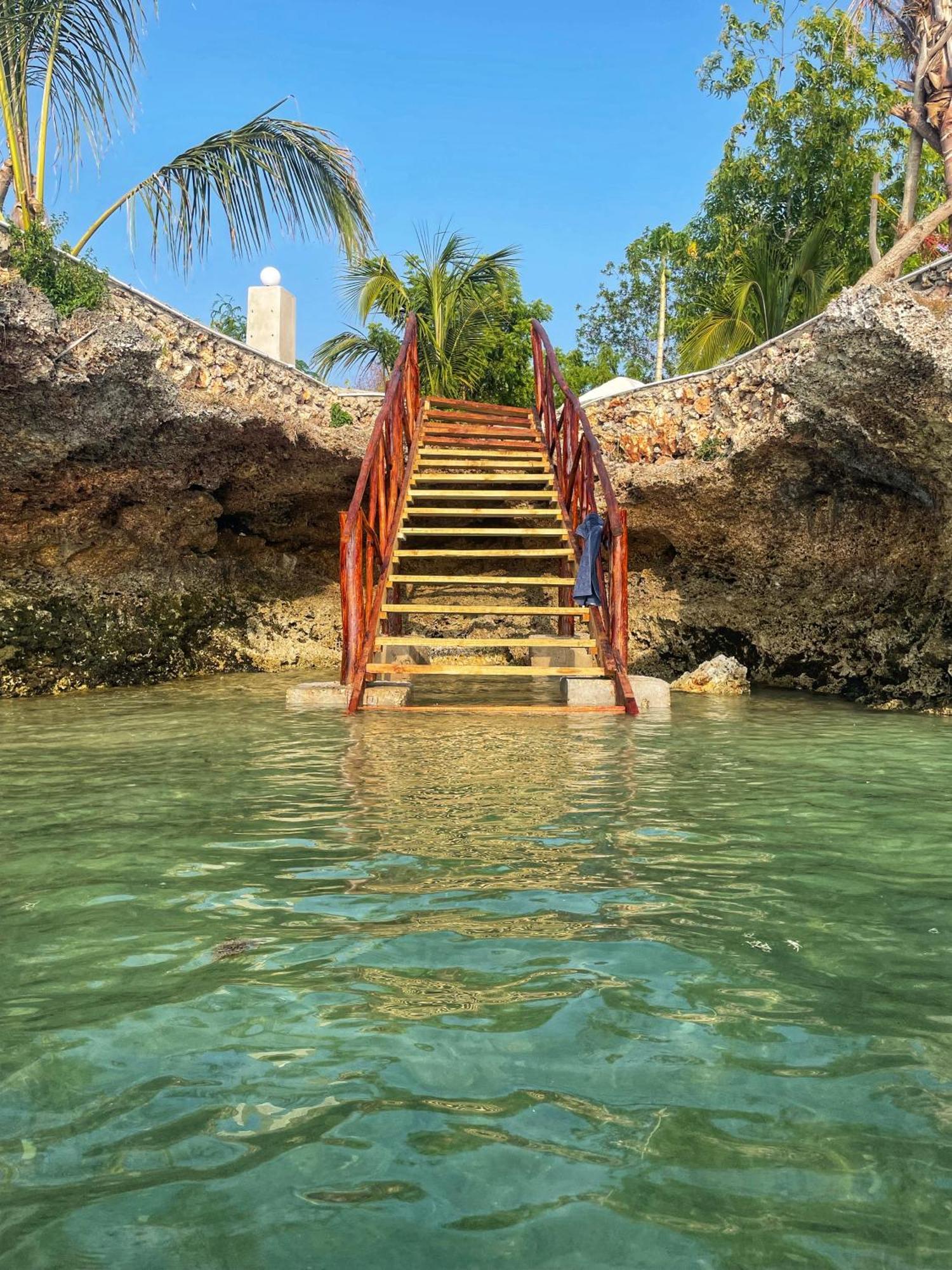 Hotel Kidoti Bay Extérieur photo