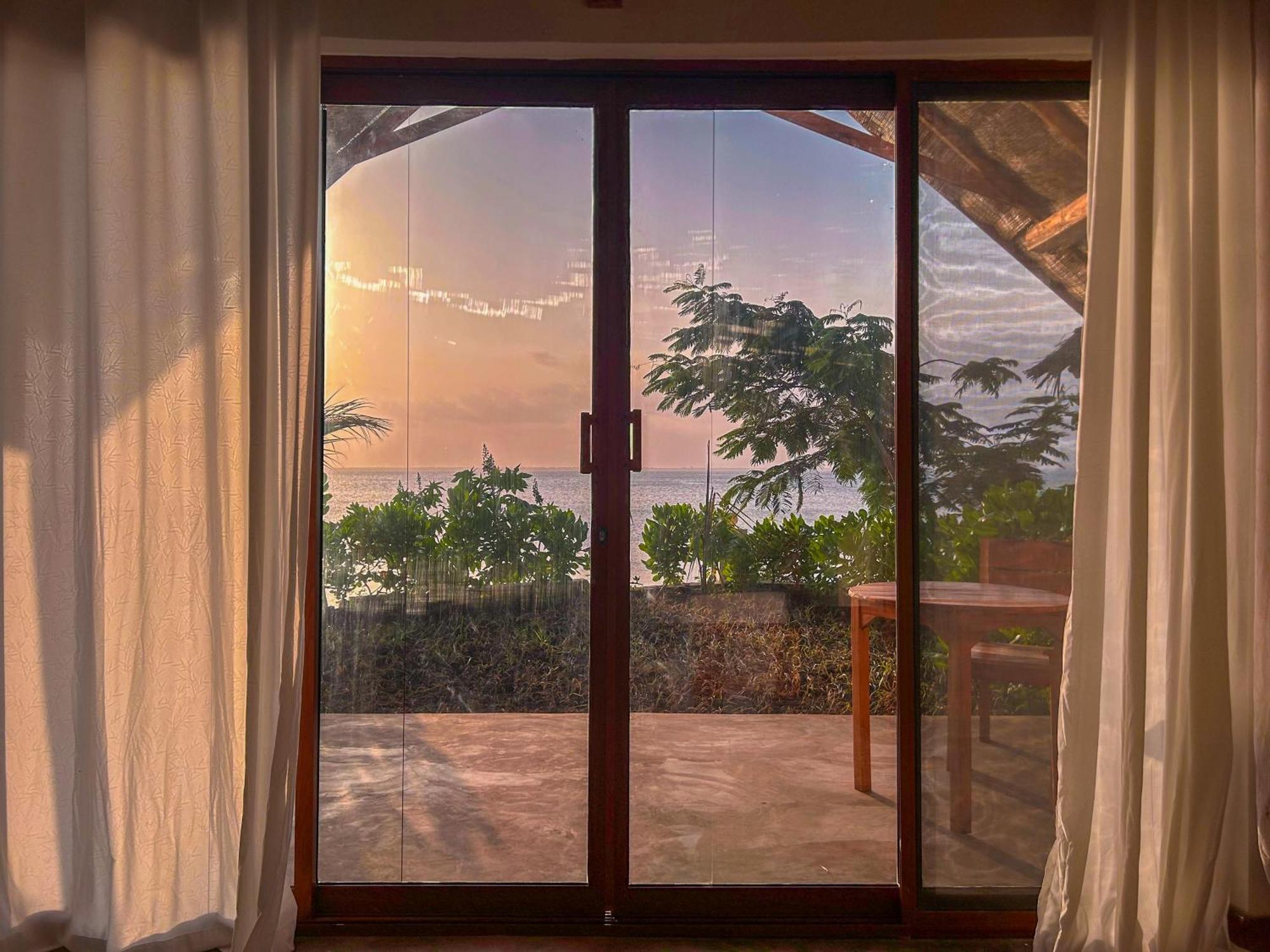 Hotel Kidoti Bay Extérieur photo