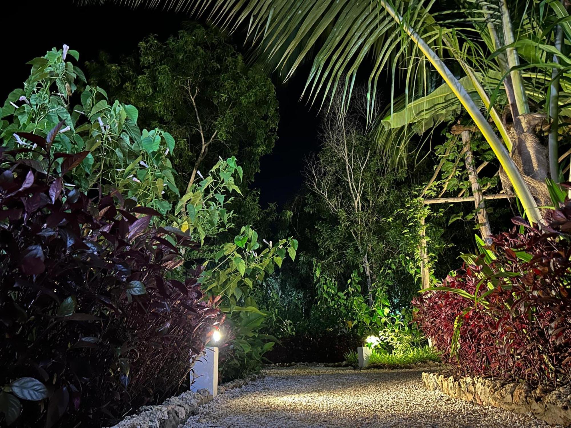 Hotel Kidoti Bay Extérieur photo