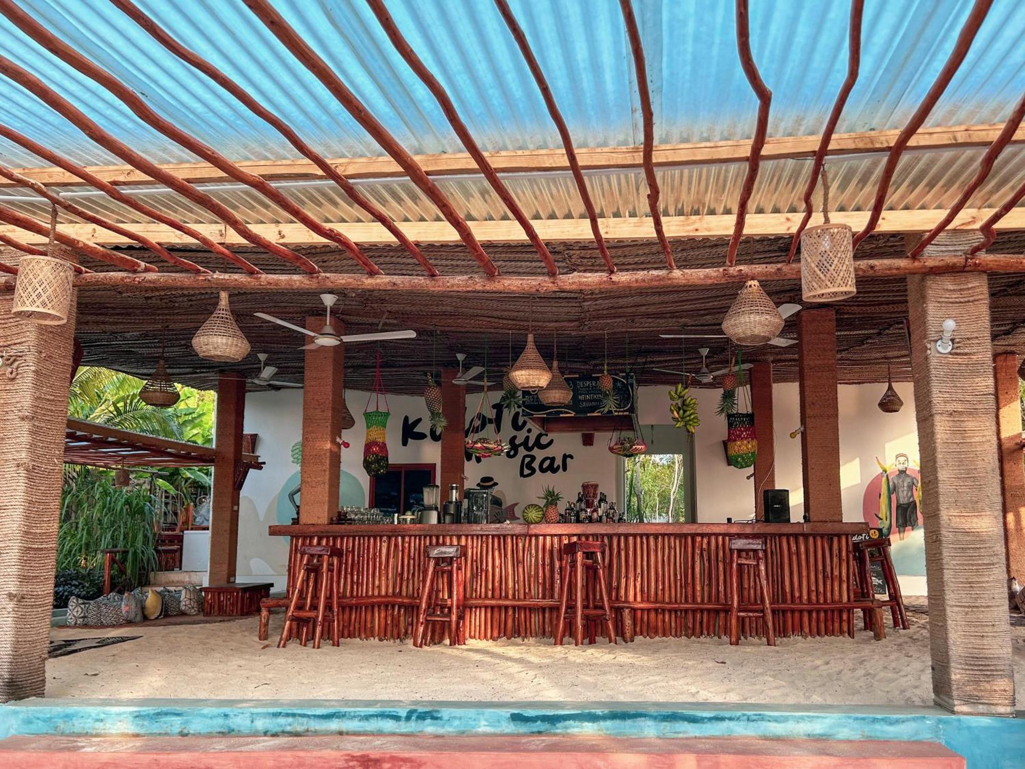 Hotel Kidoti Bay Extérieur photo