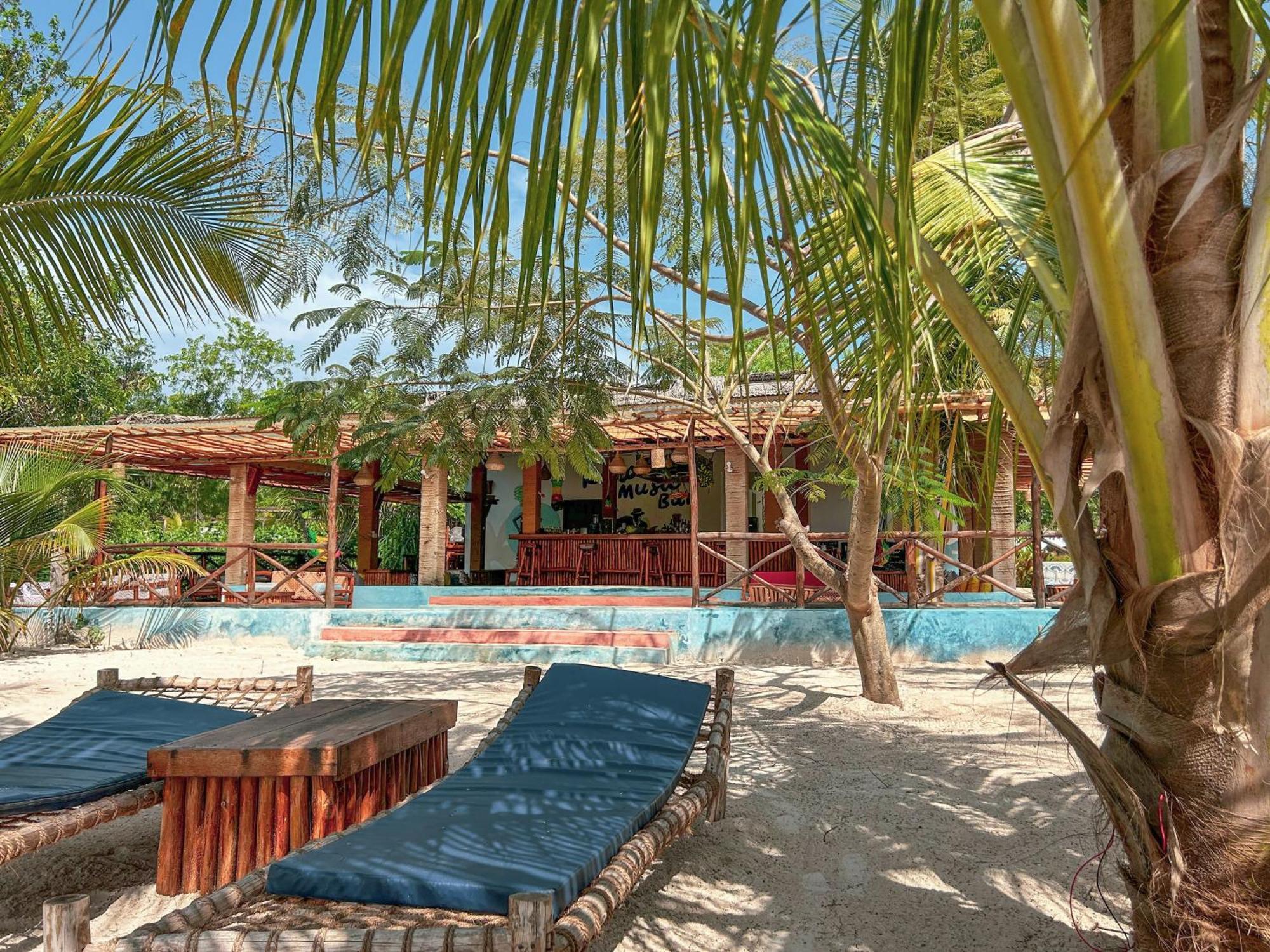 Hotel Kidoti Bay Extérieur photo